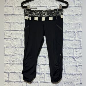 Lululemon Run A Marathon Crop II